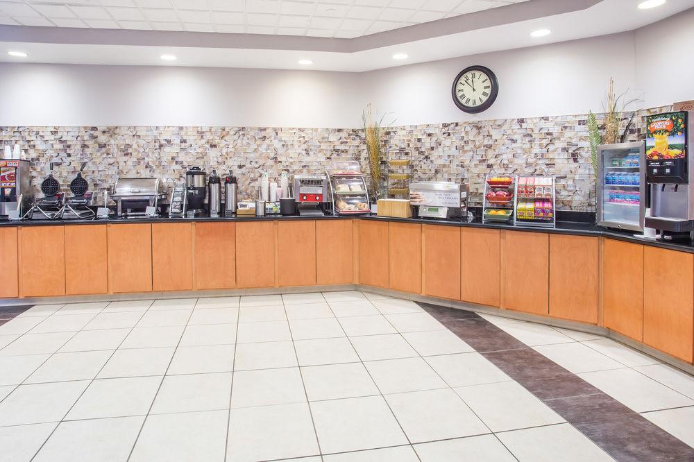 Best Western Plus Champaign/Urbana Inn Exterior photo