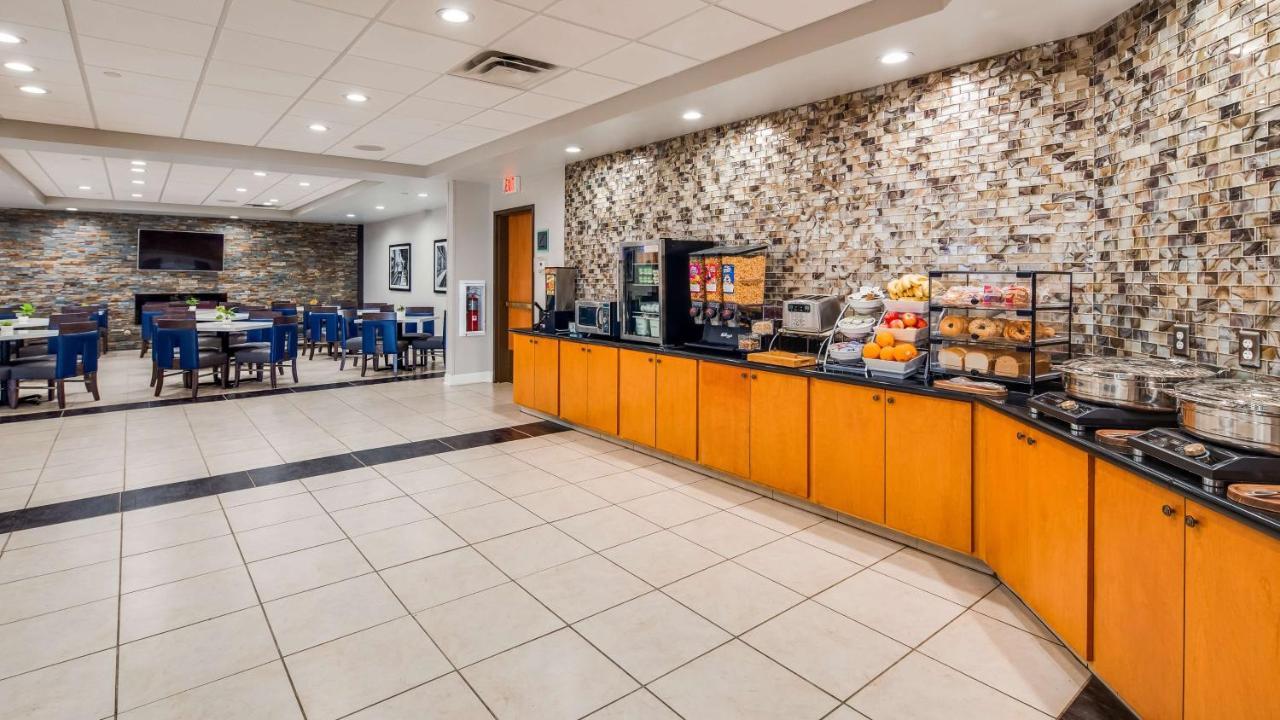 Best Western Plus Champaign/Urbana Inn Exterior photo
