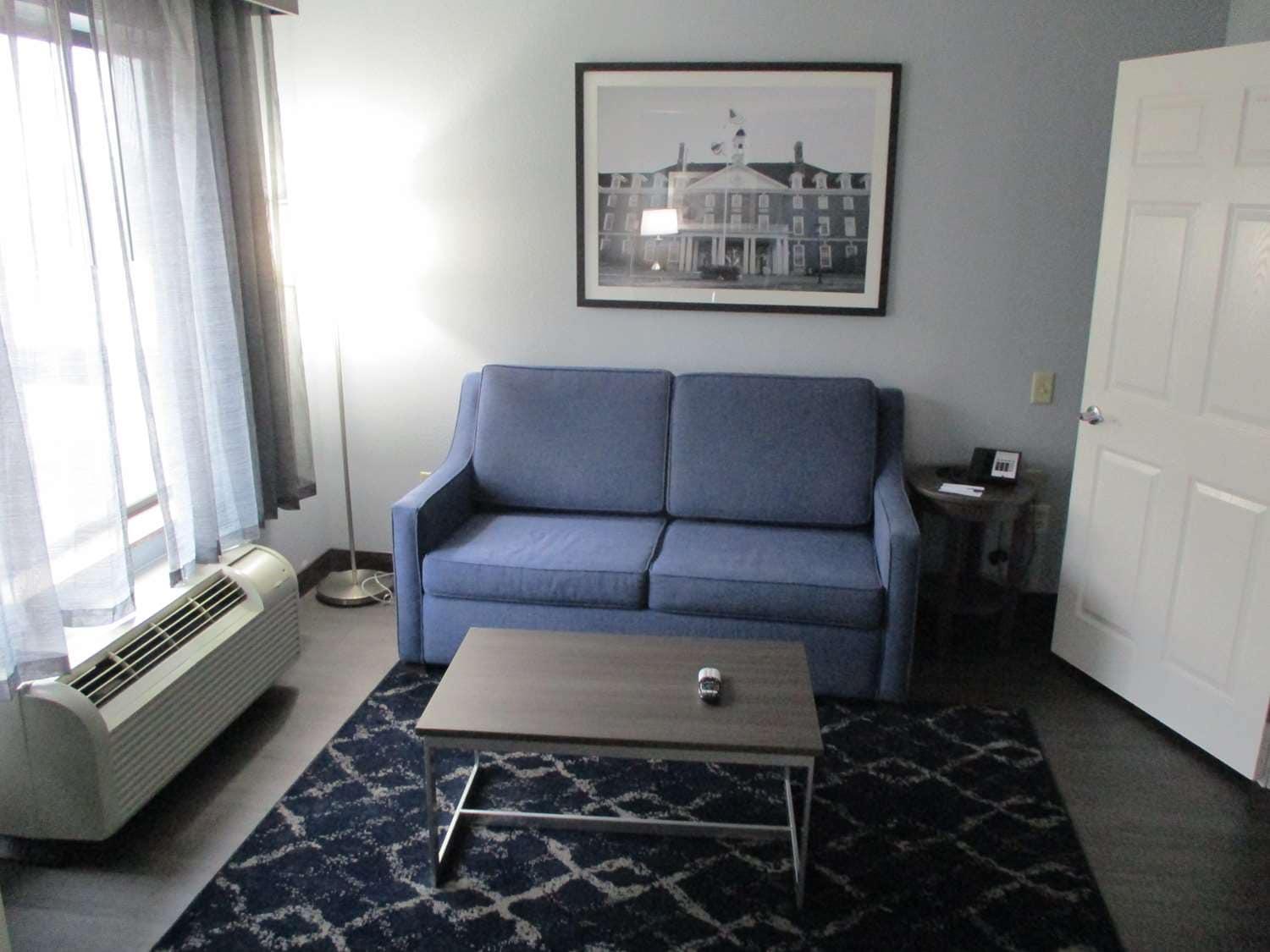 Best Western Plus Champaign/Urbana Inn Room photo